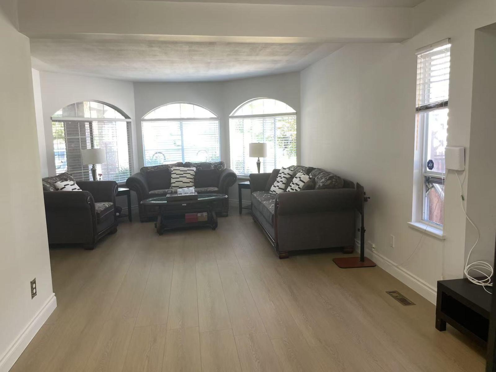 15482 112 Avenue, Surrey, British Columbia  V3R 6H1 - Photo 2 - R3155472