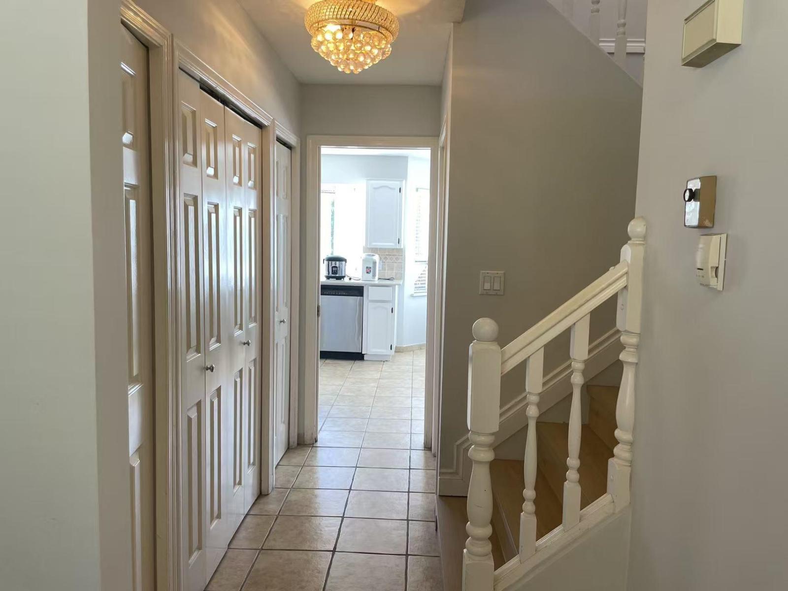 15482 112 Avenue, Surrey, British Columbia  V3R 6H1 - Photo 11 - R3155472