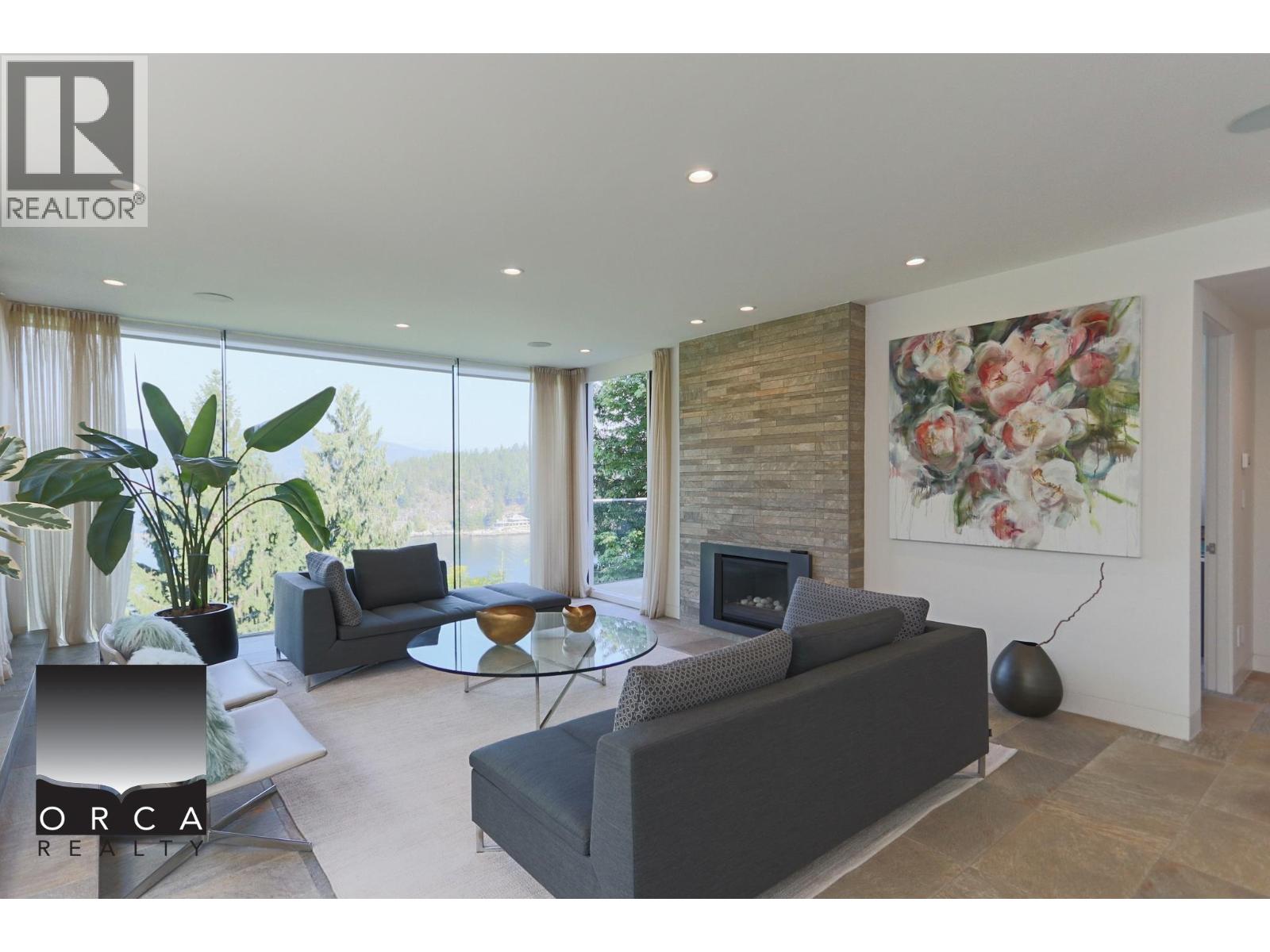 6173 Nelson Avenue, West Vancouver, British Columbia  V7W 2A1 - Photo 2 - R3149893