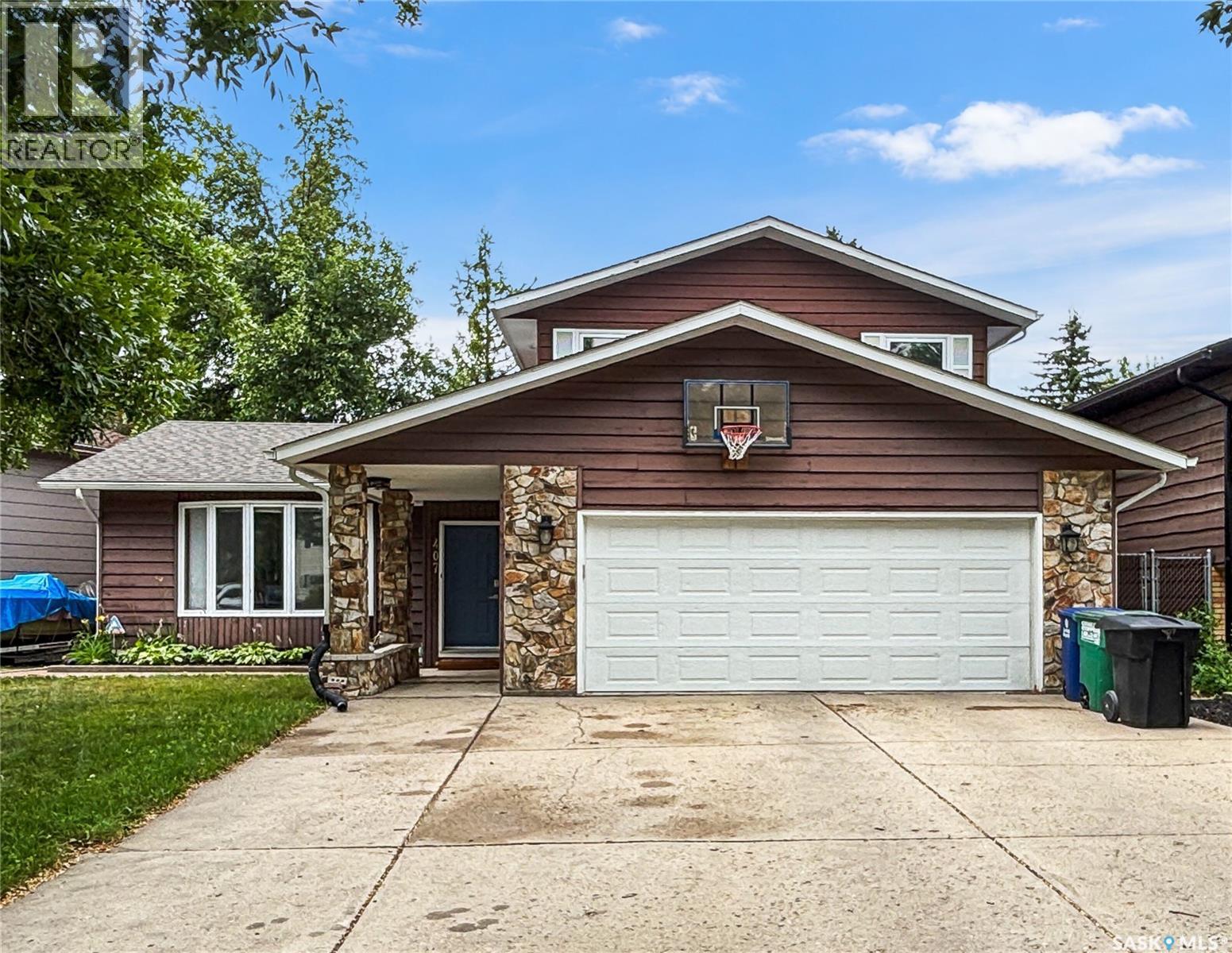 407 Chitek Crescent, Saskatoon, Saskatchewan  S7K 5C1 - Photo 1 - SK045521