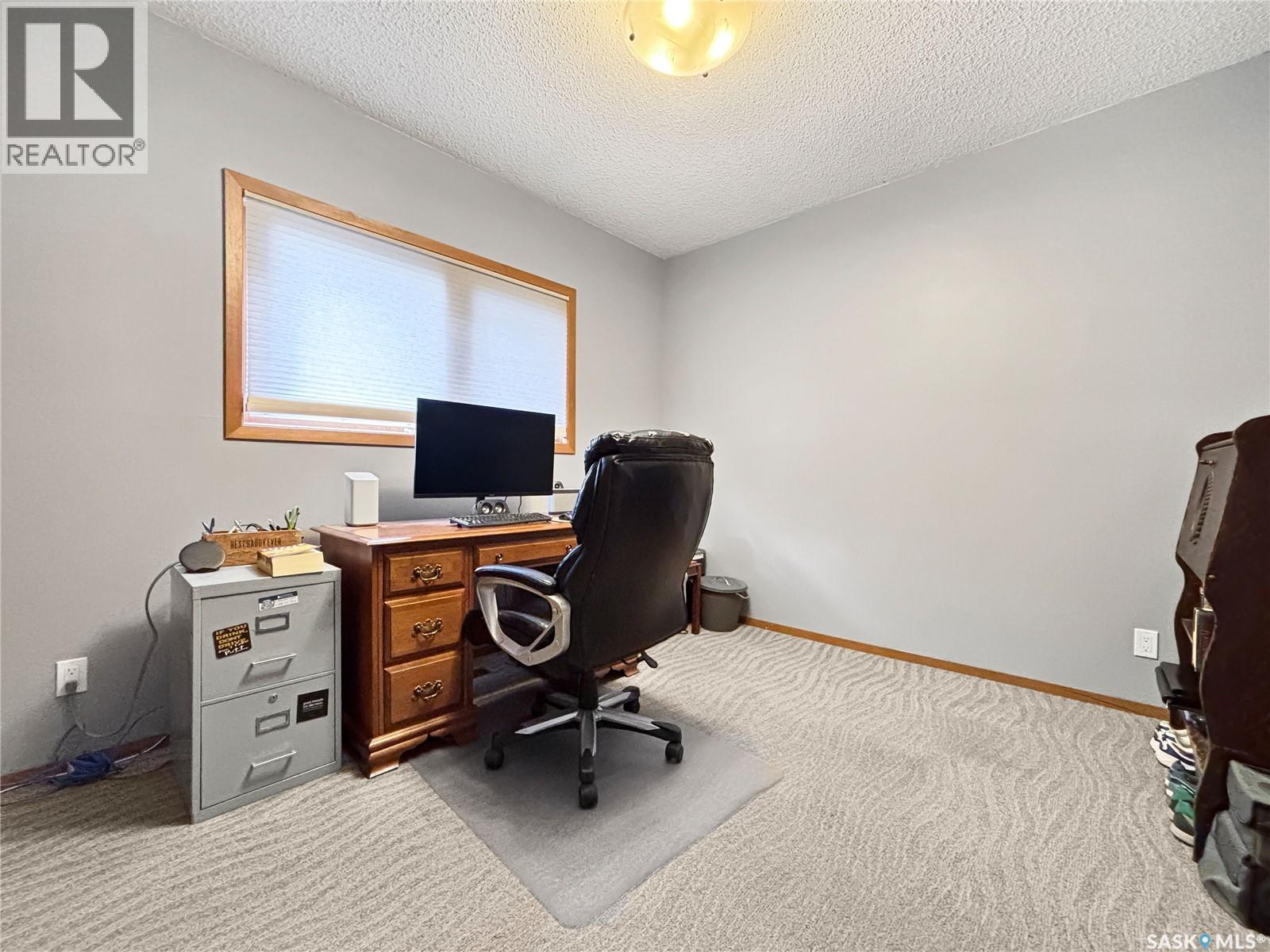 407 Chitek Crescent, Saskatoon, Saskatchewan  S7K 5C1 - Photo 22 - SK045521