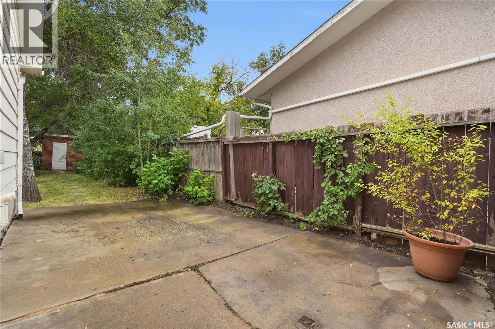 129 Cameron Crescent, Regina, Saskatchewan  S4S 2X3 - Photo 35 - SK045514