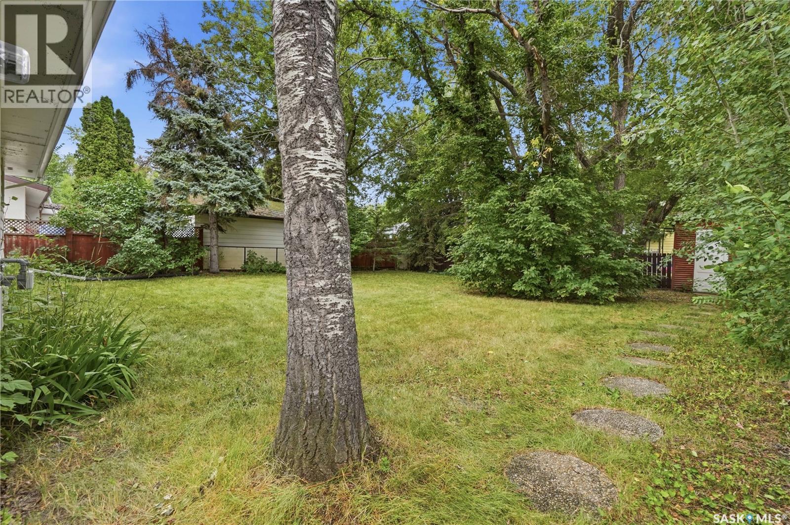 129 Cameron Crescent, Regina, Saskatchewan  S4S 2X3 - Photo 36 - SK045514