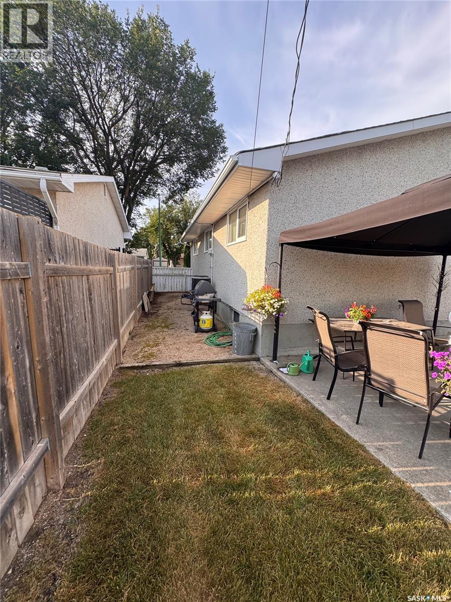 125 Garnet Street N, Regina, Saskatchewan  S4R 3S7 - Photo 20 - SK045450
