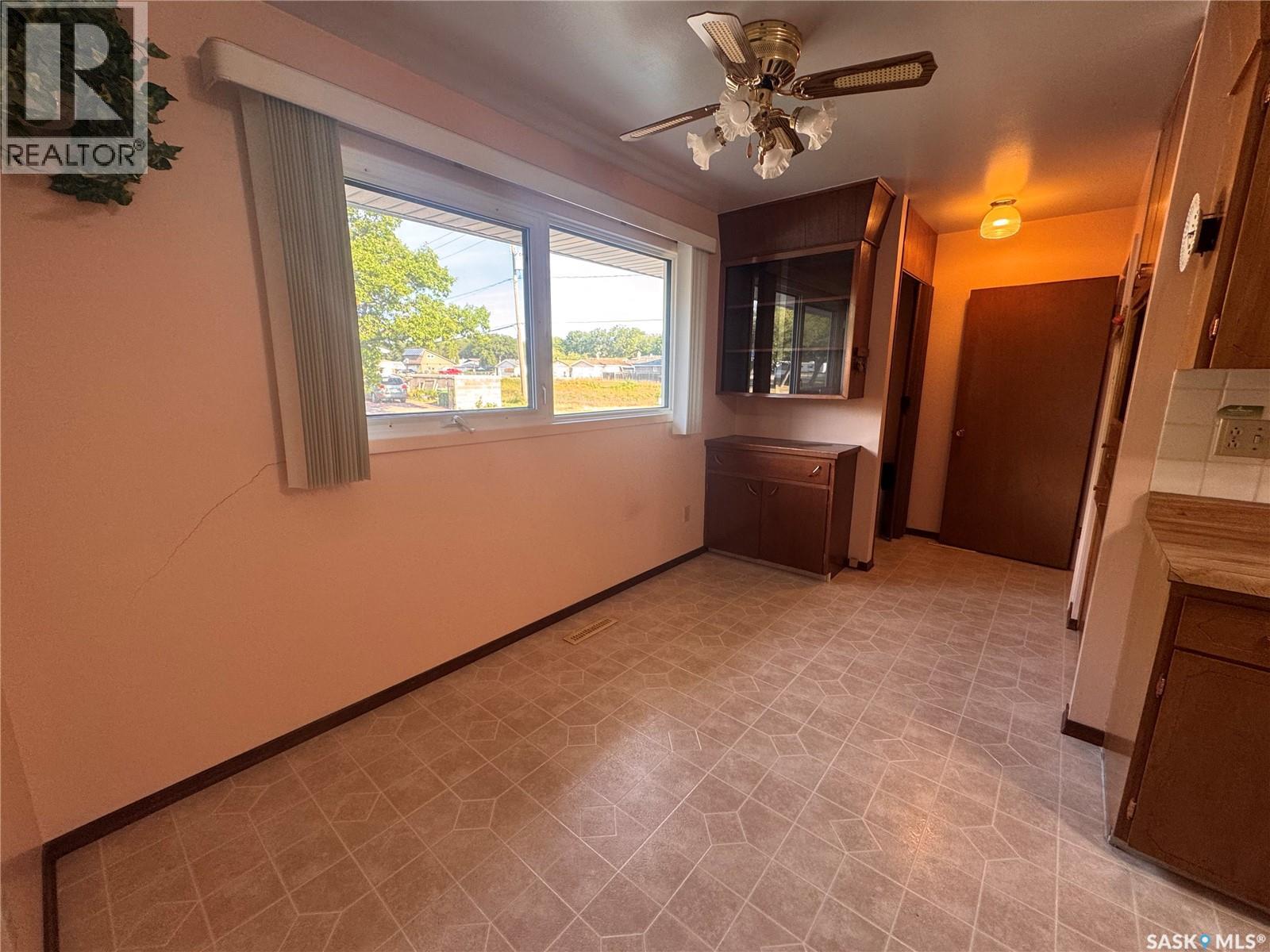125 Garnet Street N, Regina, Saskatchewan  S4R 3S7 - Photo 5 - SK045450