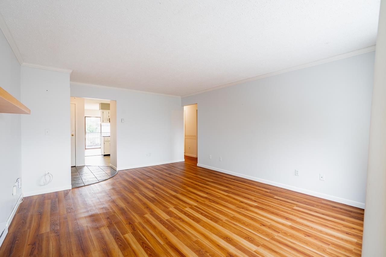 41 32959 George Ferguson Way, Abbotsford, British Columbia  V2S 7W9 - Photo 3 - R3155242