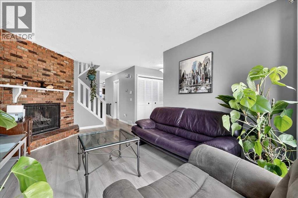 672 Whiteridge Way NE, Calgary, Alberta  T1Y 4S9 - Photo 4 - A2336719