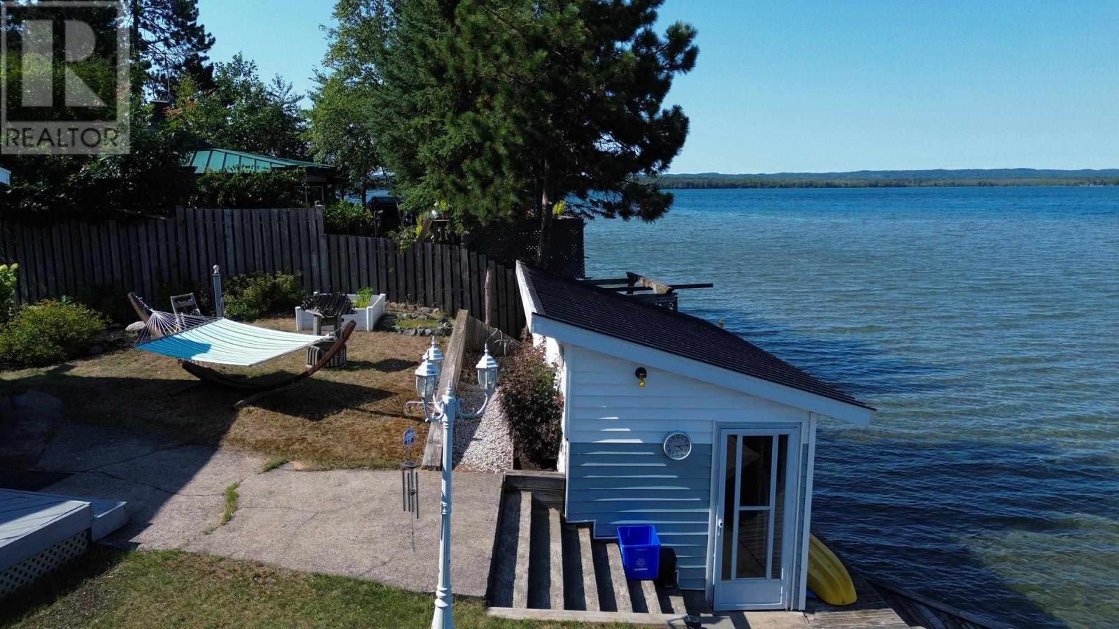 484 Red Pine Dr, Sault Ste. Marie, Ontario  P6A 5K6 - Photo 5 - SM262169