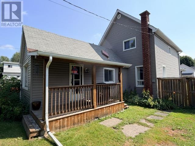 253 St. James St, Sault Ste. Marie, Ontario  P6A 1P7 - Photo 4 - SM262104