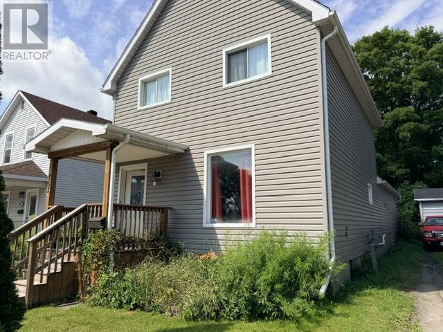 253 St. James St, Sault Ste. Marie, Ontario  P6A 1P7 - Photo 3 - SM262104