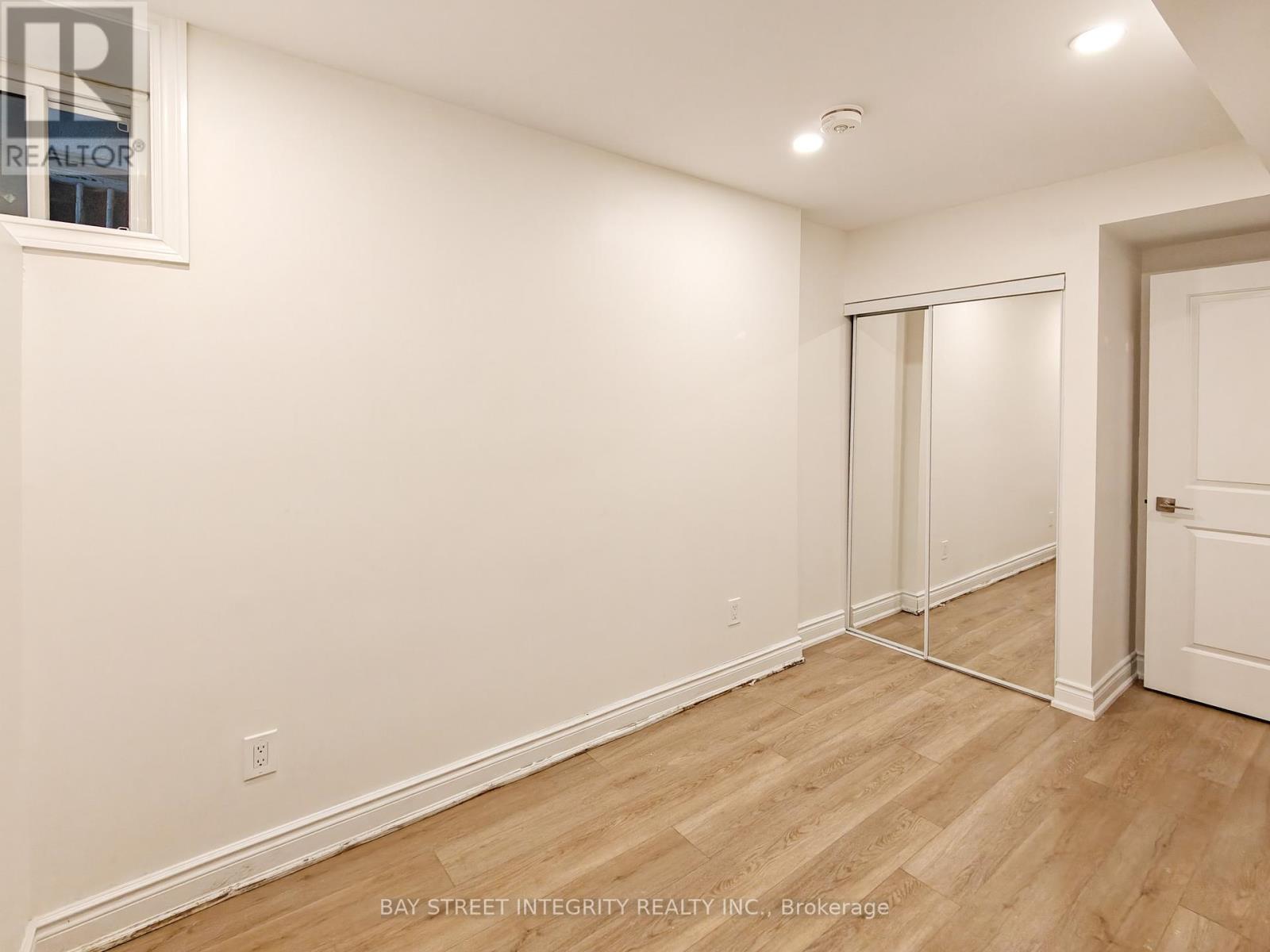 Lower - 598 Crawford Street, Toronto, Ontario  M6G 3K2 - Photo 6 - C13560220