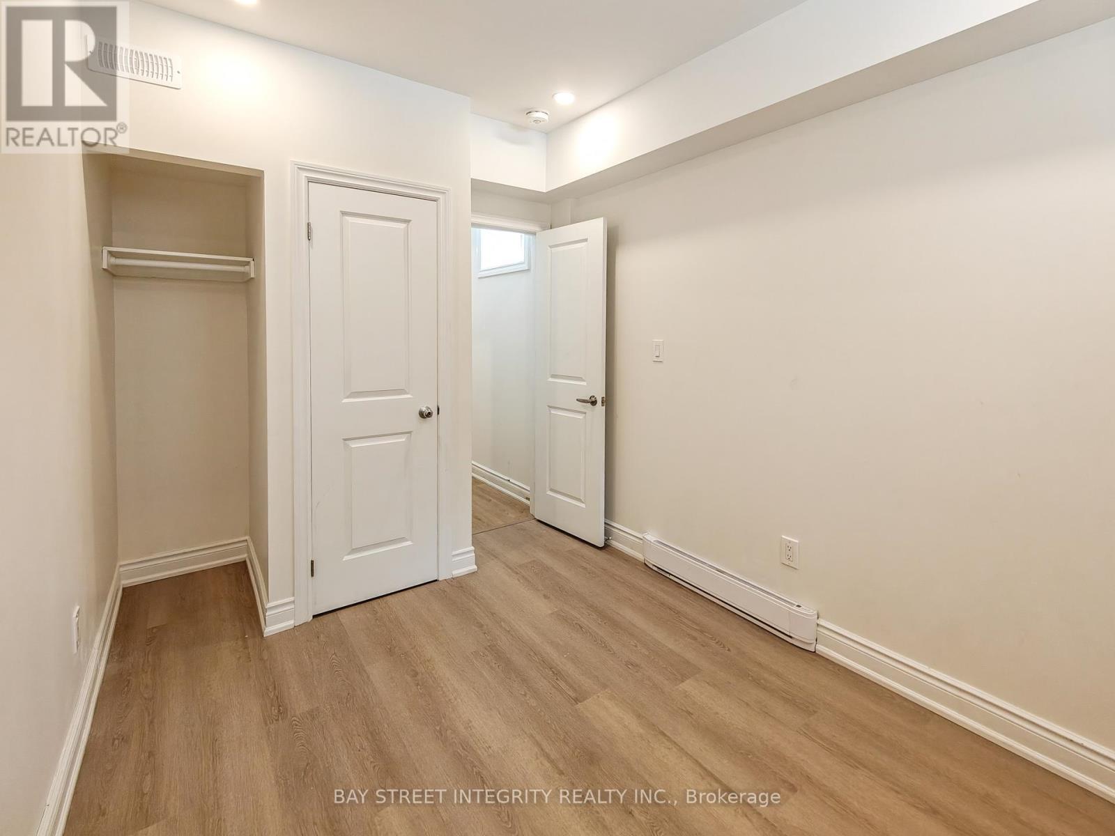 Lower - 598 Crawford Street, Toronto, Ontario  M6G 3K2 - Photo 7 - C13560220