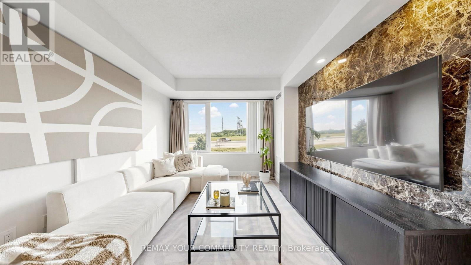 215 - 273 South Park Road, Markham, Ontario  L3T 0B5 - Photo 10 - N13671652