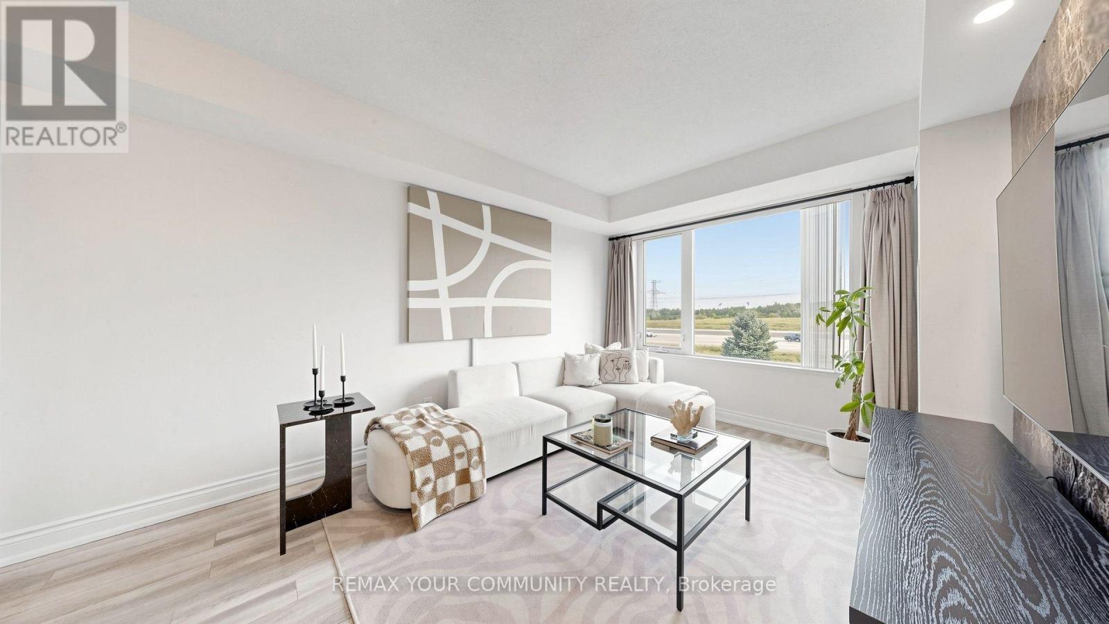 215 - 273 South Park Road, Markham, Ontario  L3T 0B5 - Photo 9 - N13671652