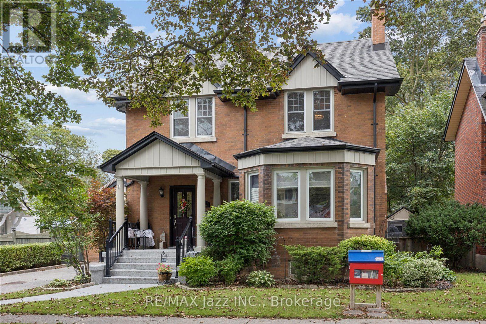 425 MASSON STREET, Oshawa, Ontario