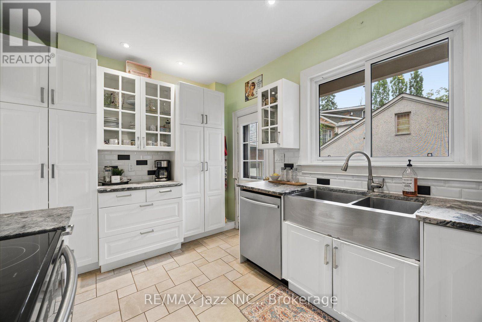 425 Masson Street, Oshawa, Ontario  L1G 4Z7 - Photo 18 - E13672656