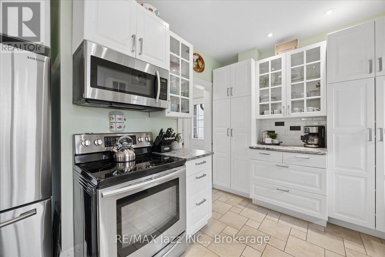 425 Masson Street, Oshawa, Ontario  L1G 4Z7 - Photo 22 - E13672656