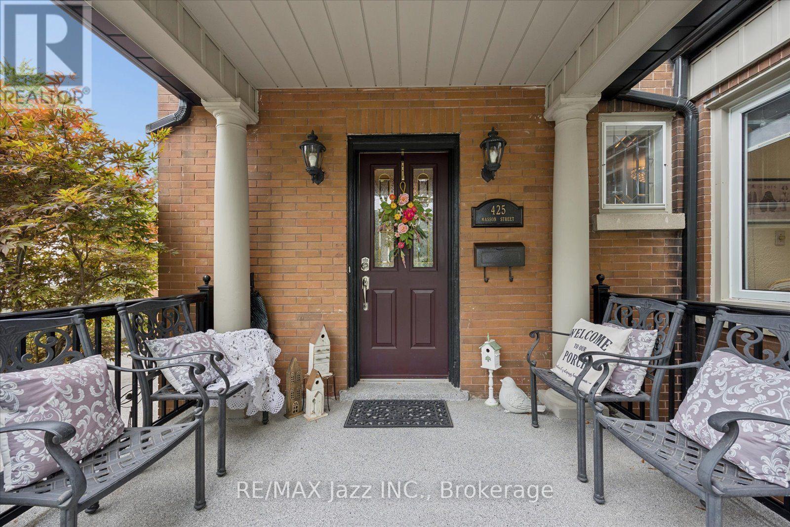 425 Masson Street, Oshawa, Ontario  L1G 4Z7 - Photo 3 - E13672656