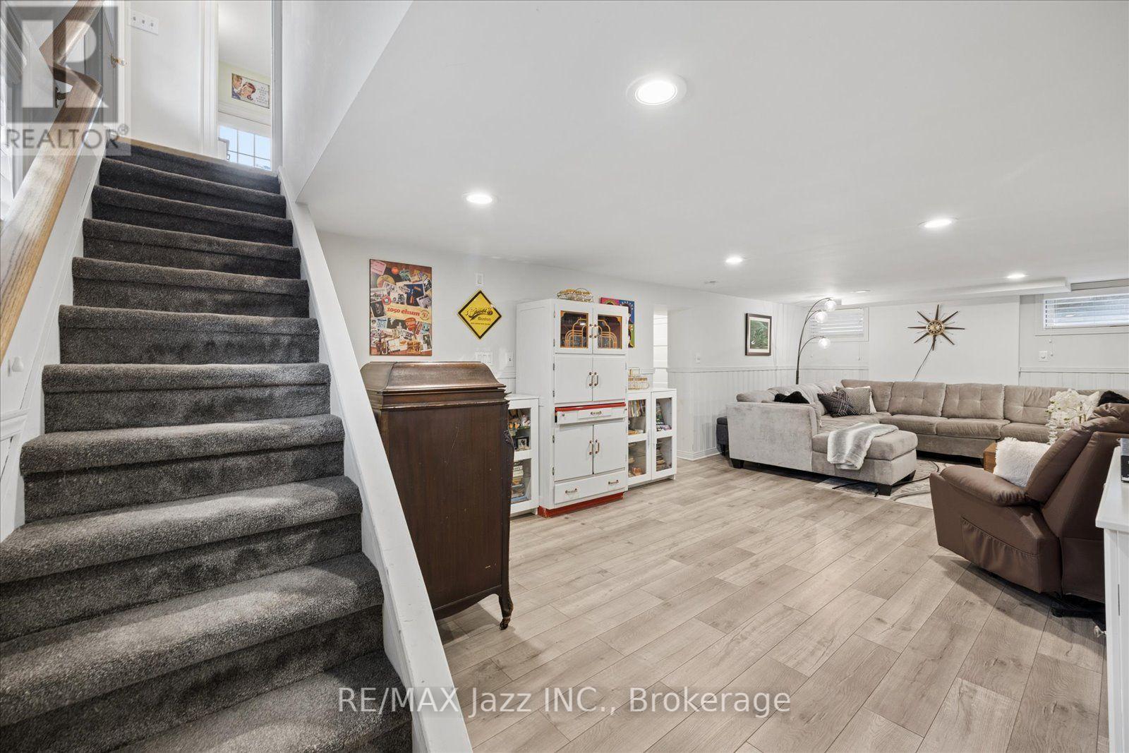 425 Masson Street, Oshawa, Ontario  L1G 4Z7 - Photo 35 - E13672656