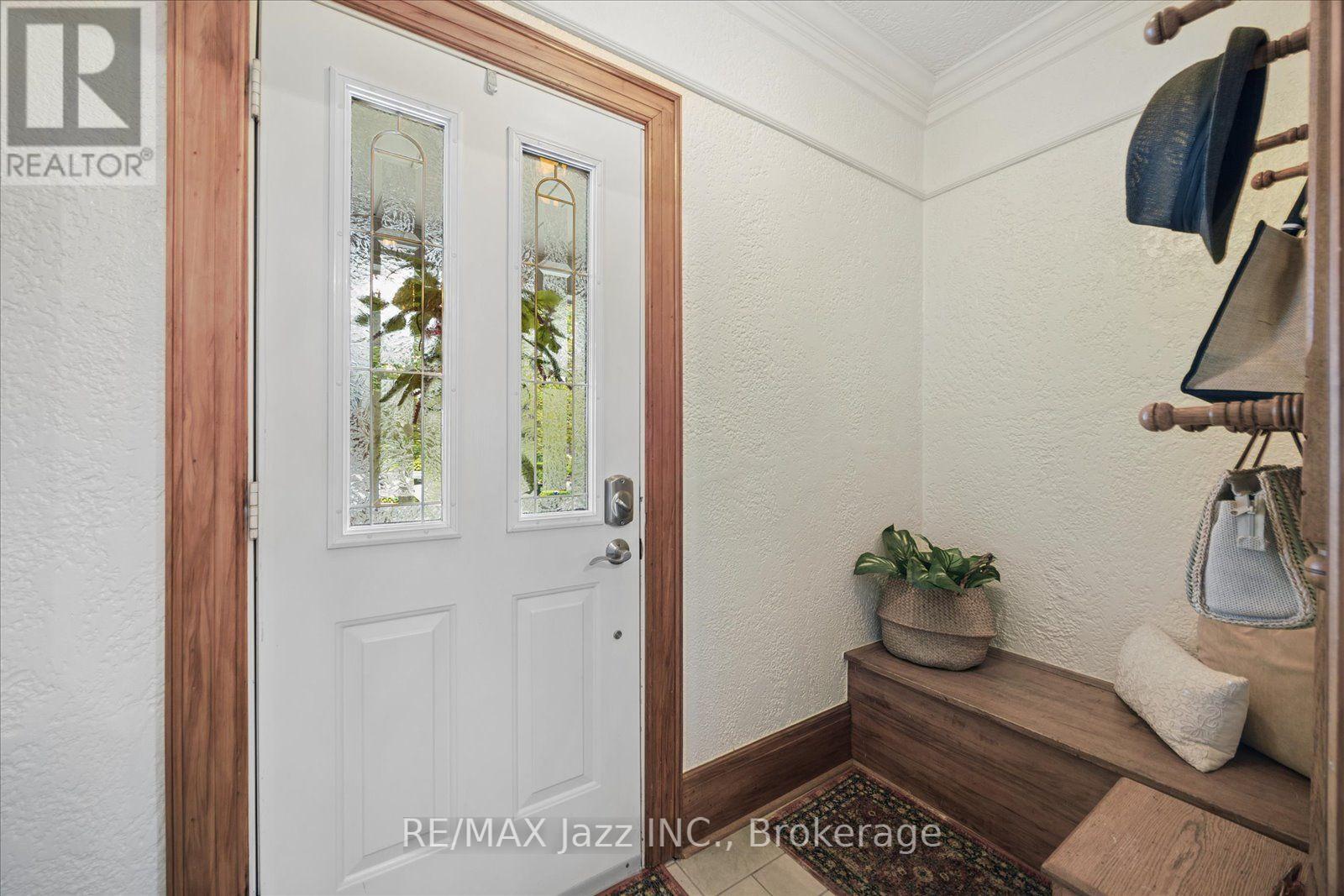 425 Masson Street, Oshawa, Ontario  L1G 4Z7 - Photo 4 - E13672656