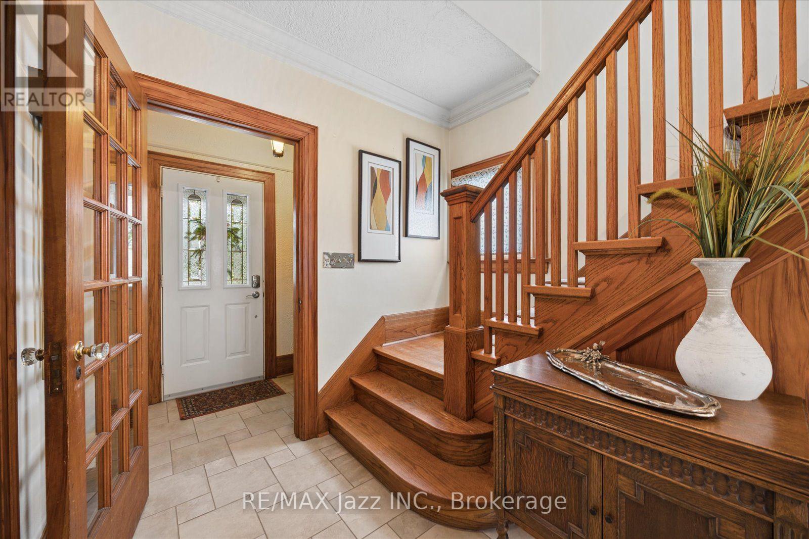 425 Masson Street, Oshawa, Ontario  L1G 4Z7 - Photo 6 - E13672656