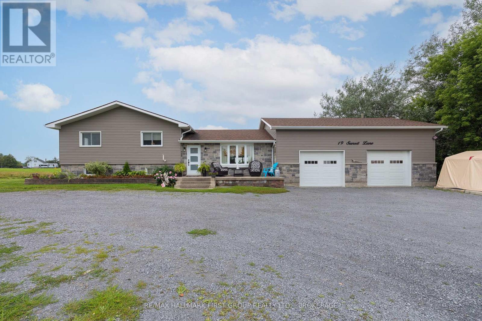 19 Sunset Lane, Kingston, Ontario K7L 4V3 - Photo 2 - X13672630