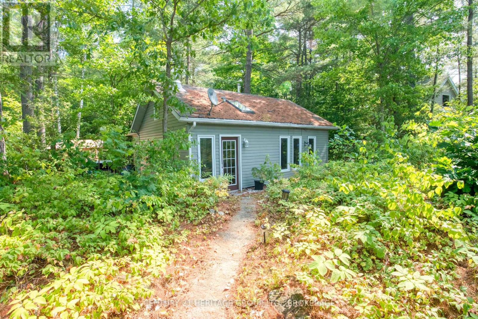 1036a Twin Lake Lane, Frontenac, Ontario K0H 2P0 - Photo 4 - X13672758