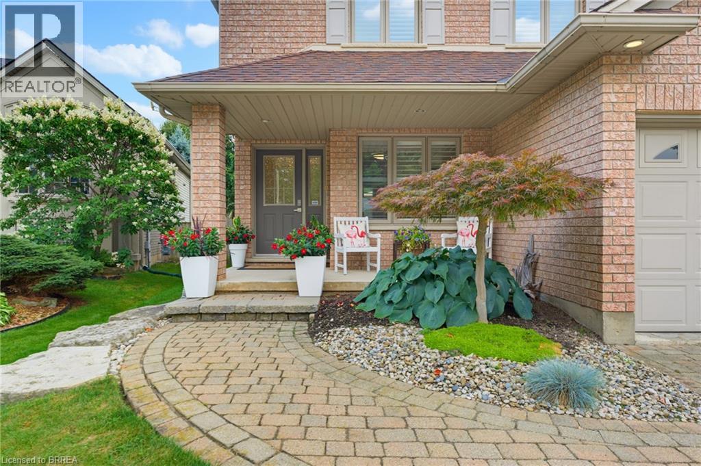 10 Lismer's Place, Brantford, Ontario  N3R 8B1 - Photo 4 - 40854609
