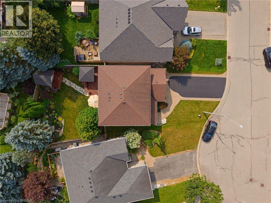 10 Lismer's Place, Brantford, Ontario  N3R 8B1 - Photo 32 - 40854609