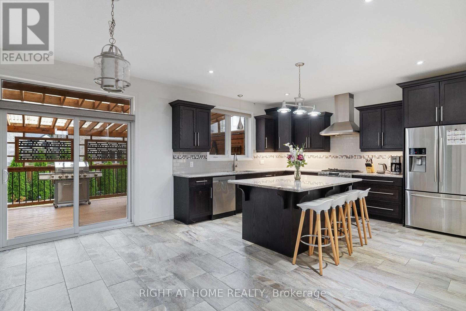624 Superior Drive, London North, Ontario  N5X 0M2 - Photo 8 - X13672870