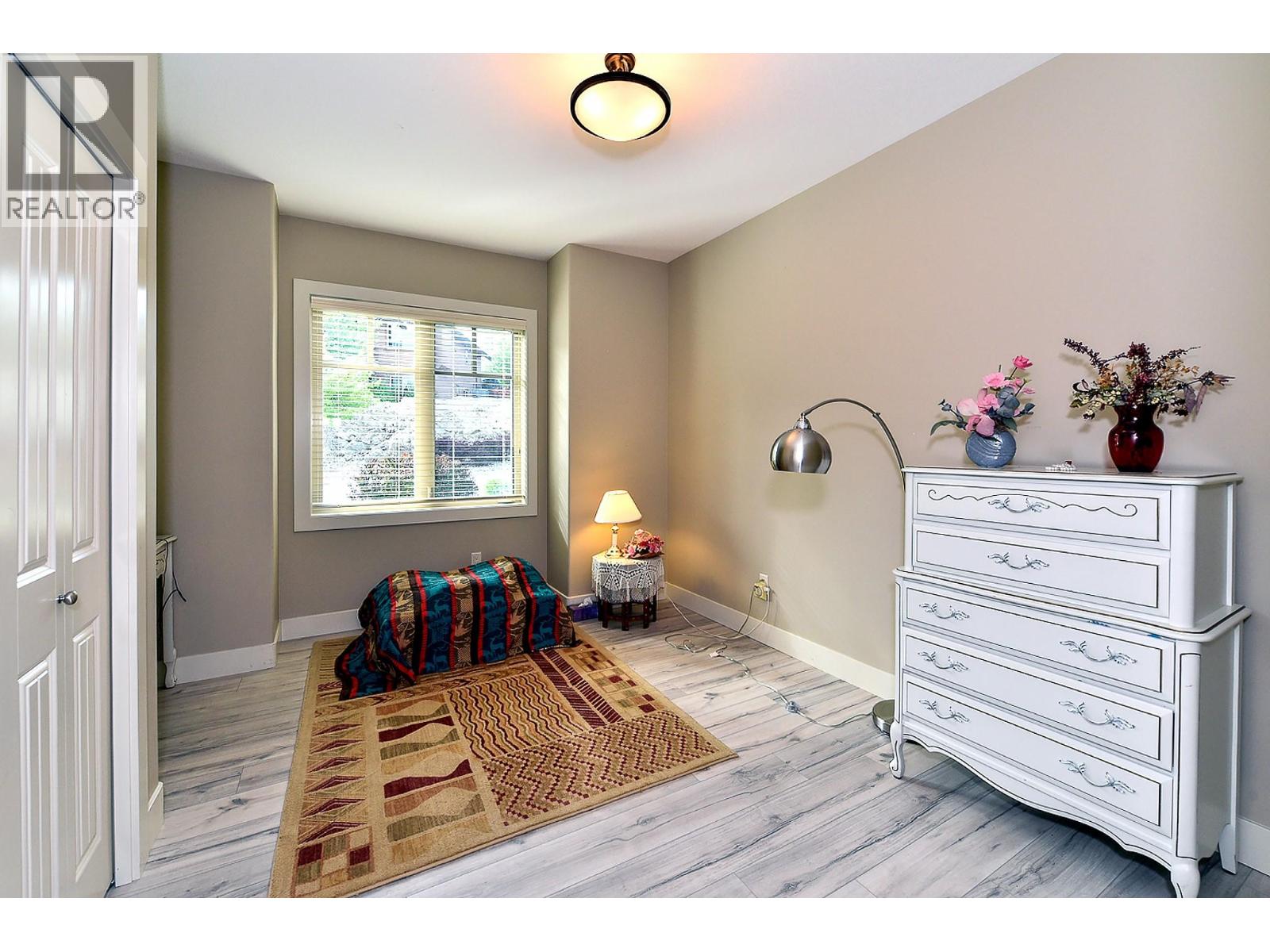 2450 Selkirk Drive Unit# 8, Kelowna, British Columbia  V1V 2Z5 - Photo 7 - 10384883