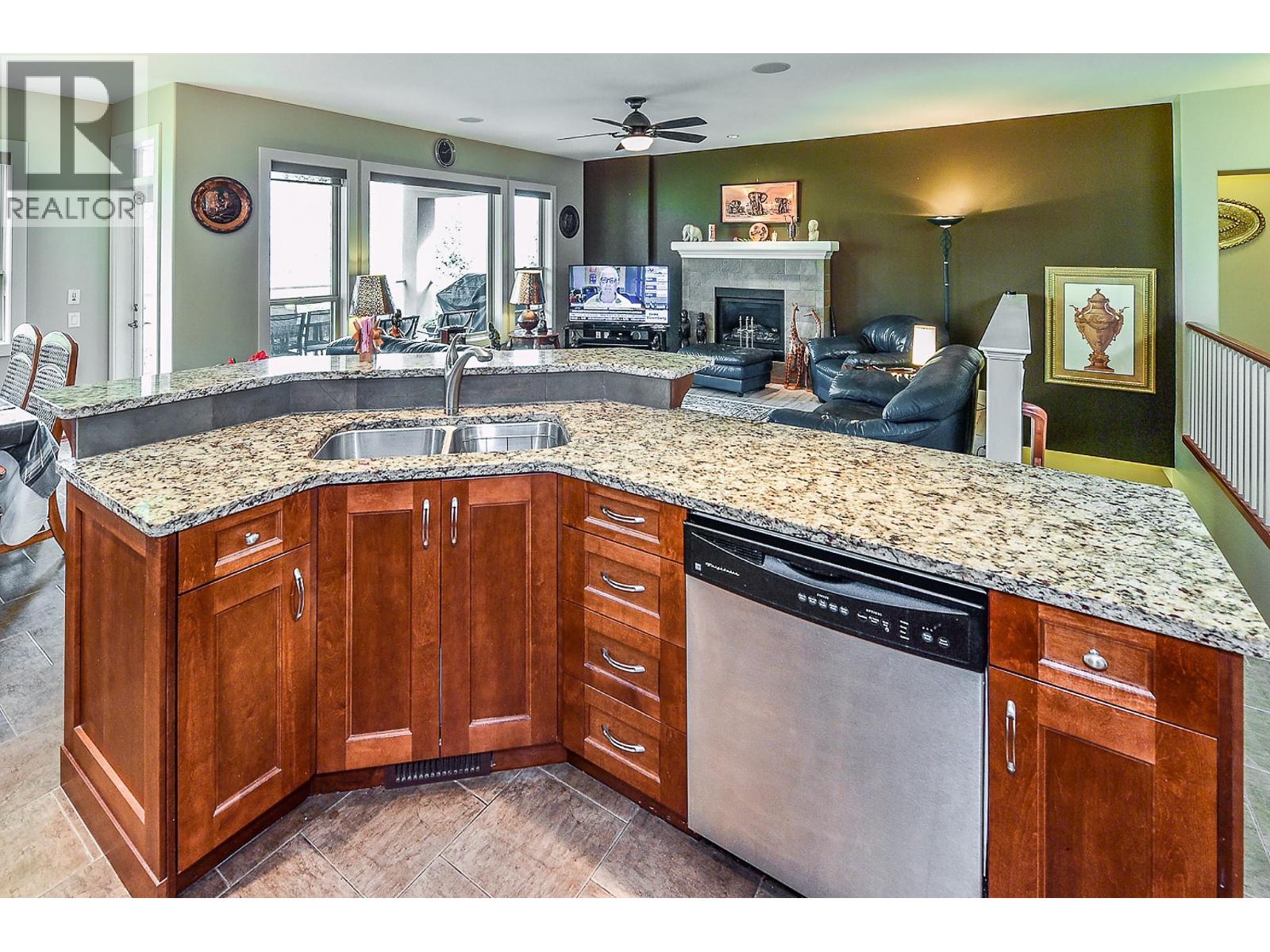 2450 Selkirk Drive Unit# 8, Kelowna, British Columbia  V1V 2Z5 - Photo 15 - 10384883