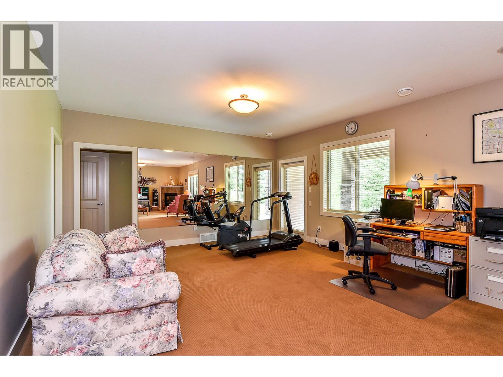 2450 Selkirk Drive Unit# 8, Kelowna, British Columbia  V1V 2Z5 - Photo 29 - 10384883