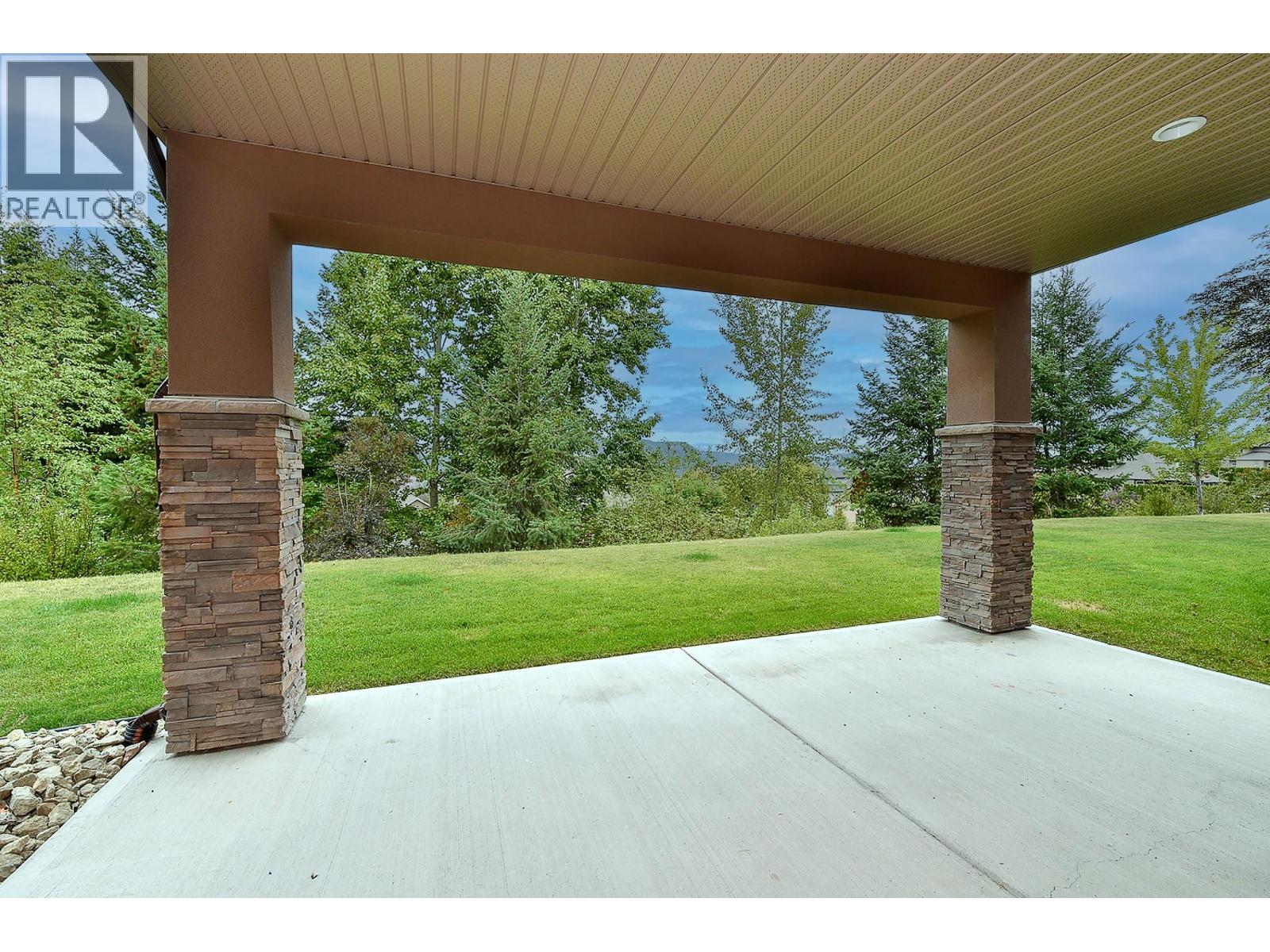 2450 Selkirk Drive Unit# 8, Kelowna, British Columbia  V1V 2Z5 - Photo 39 - 10384883