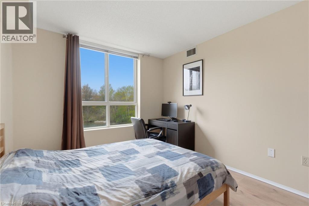 30 Blue Springs Drive Unit# 215, Waterloo, Ontario  N2J 4T2 - Photo 31 - 40846173