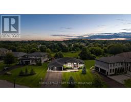 792 MCMANUS AVENUE, Ottawa, Ontario