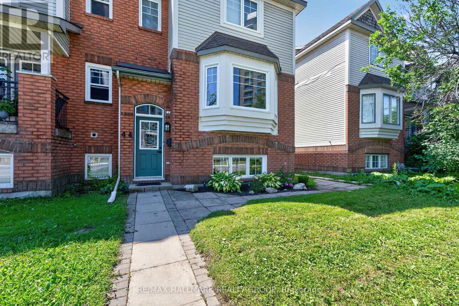 44 Centrepointe Drive, Ottawa, Ontario  K2G 6J5 - Photo 5 - X13672874