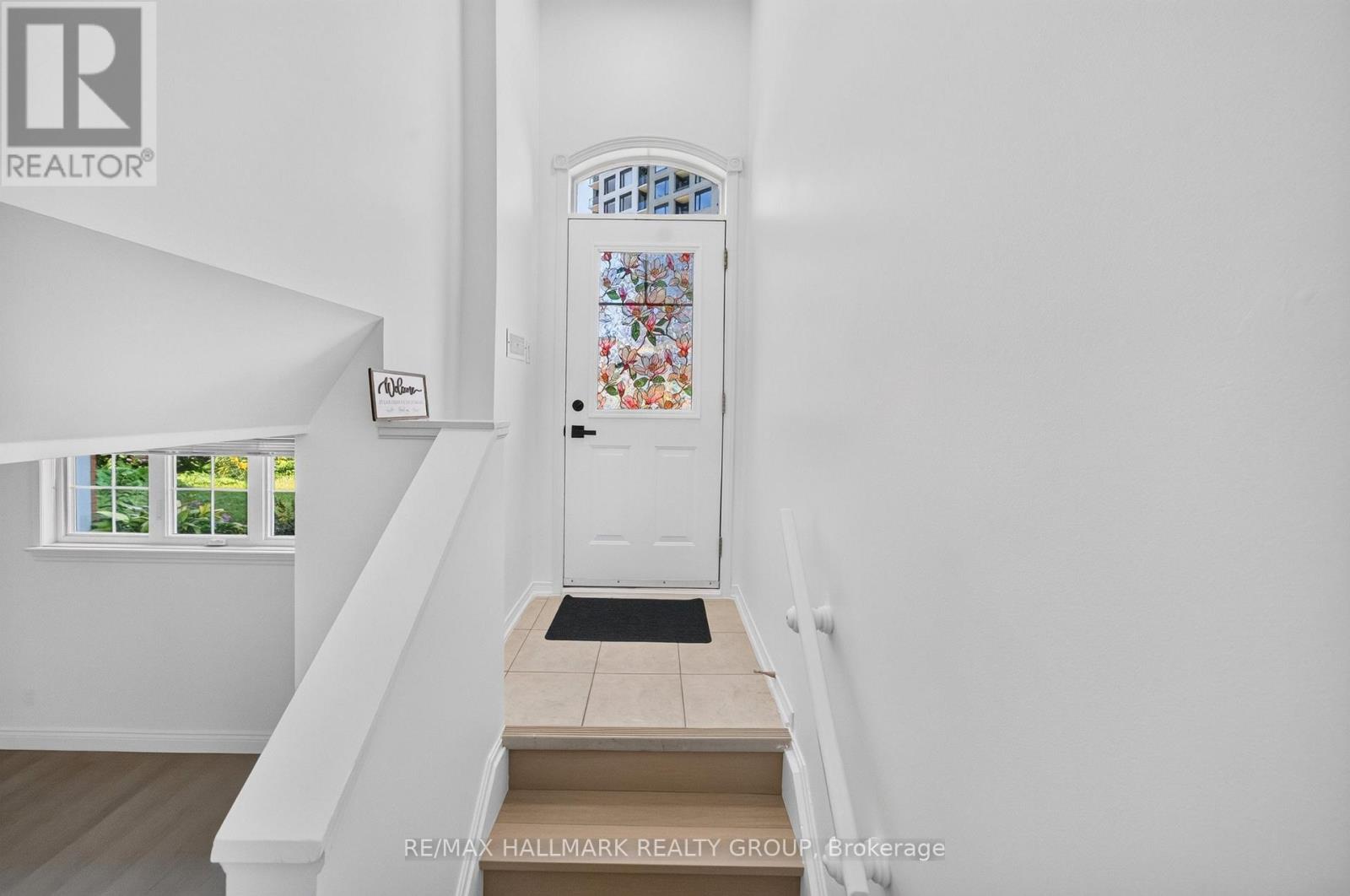 44 Centrepointe Drive, Ottawa, Ontario  K2G 6J5 - Photo 6 - X13672874