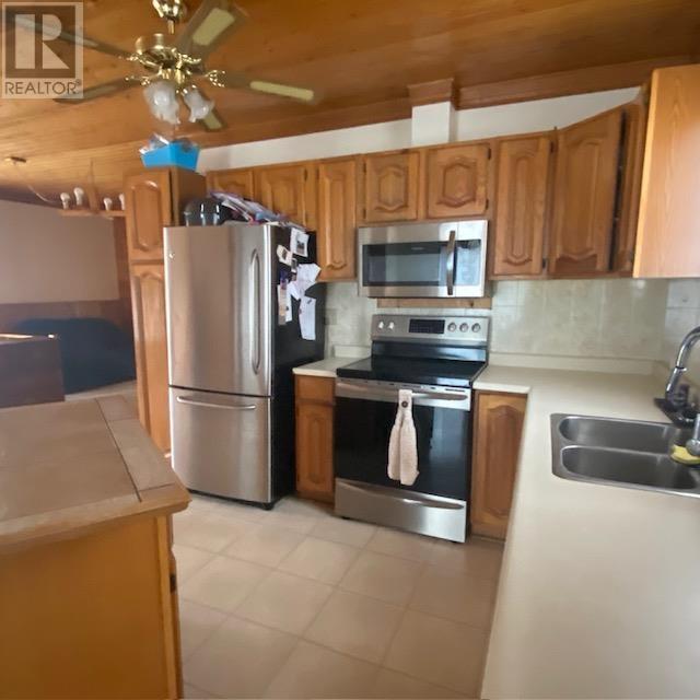 102 Nishnabe Miikena Rd, Longlac, Ontario  P0T 2A0 - Photo 3 - TB2602357