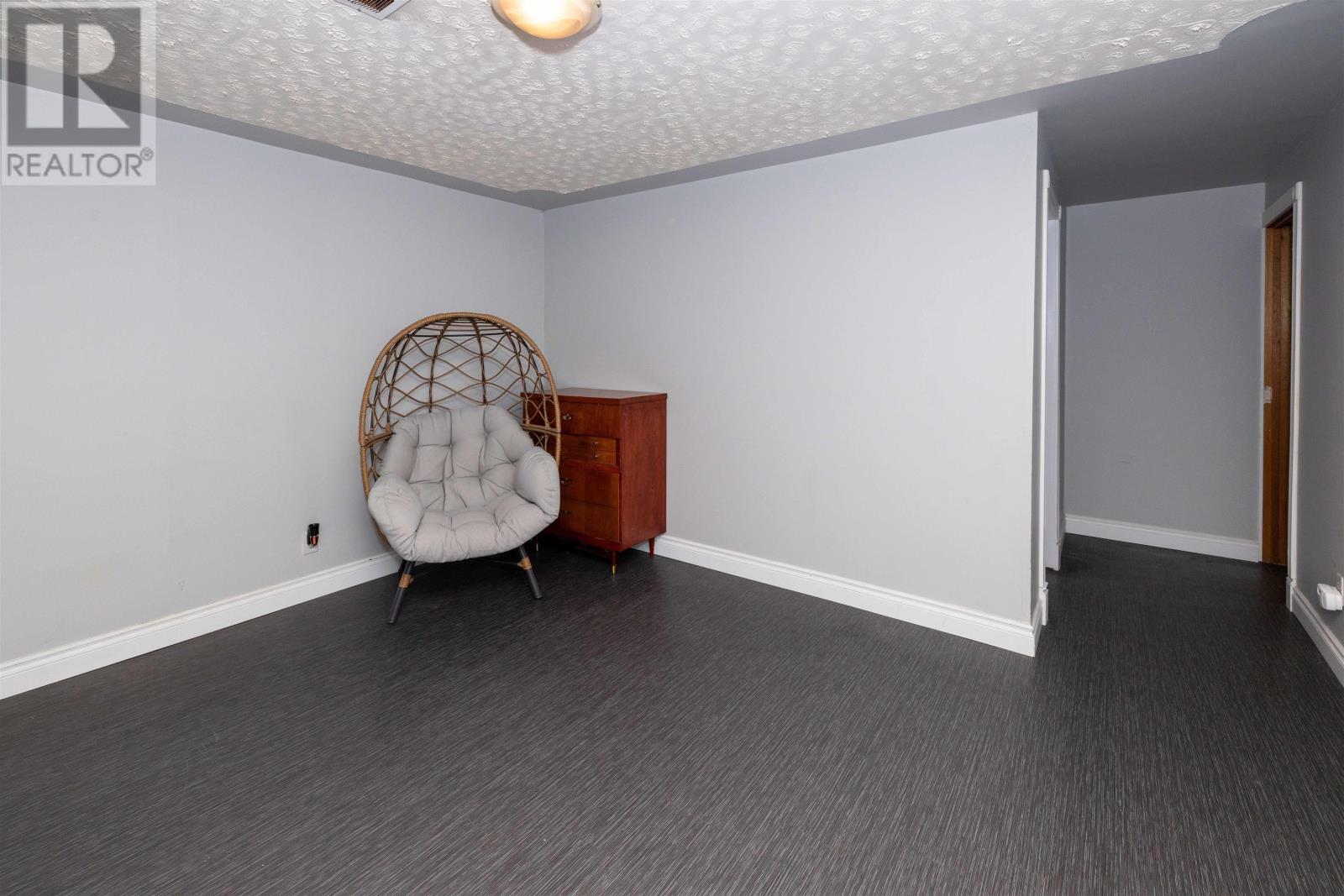 637 Redwood Ave W, Thunder Bay, Ontario  P7C 5G2 - Photo 13 - TB2602358