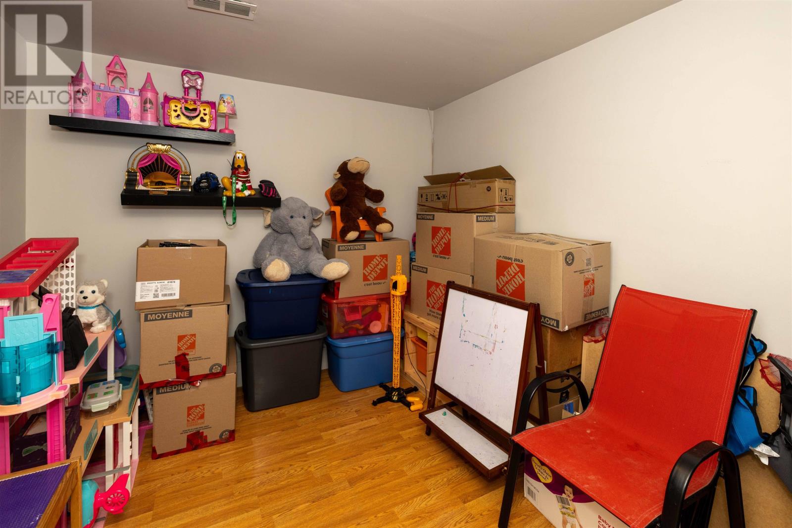 637 Redwood Ave W, Thunder Bay, Ontario  P7C 5G2 - Photo 16 - TB2602358