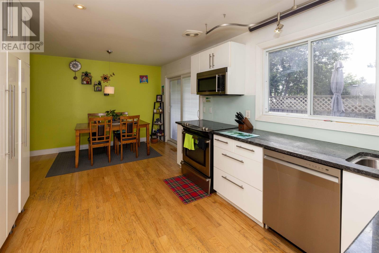 637 Redwood Ave W, Thunder Bay, Ontario  P7C 5G2 - Photo 8 - TB2602358