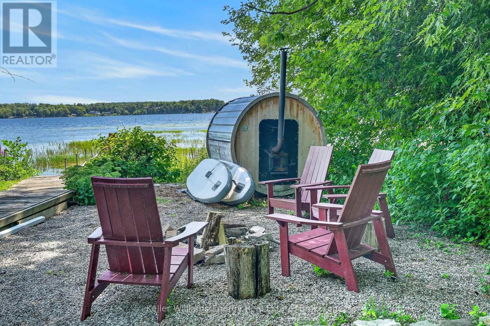 1071c Lakeside Drive, Prince Edward County, Ontario  K0K 1T0 - Photo 17 - X12956334