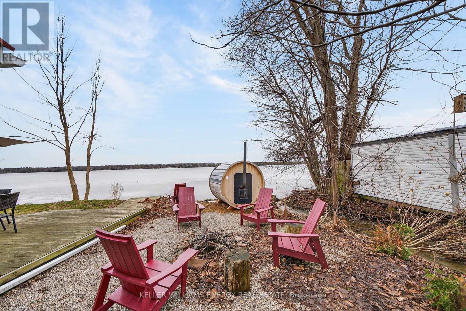 1071c Lakeside Drive, Prince Edward County, Ontario  K0K 1T0 - Photo 18 - X12956334