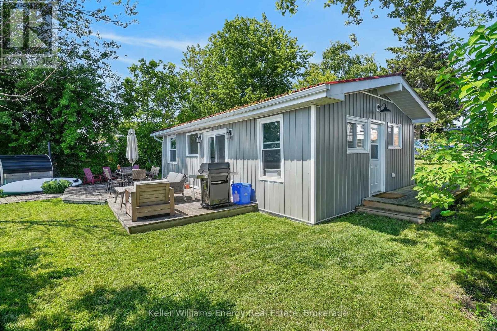 1071c Lakeside Drive, Prince Edward County, Ontario  K0K 1T0 - Photo 10 - X12956334