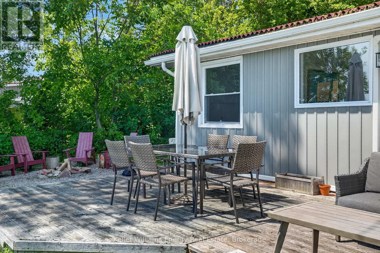 1071c Lakeside Drive, Prince Edward County, Ontario  K0K 1T0 - Photo 14 - X12956334