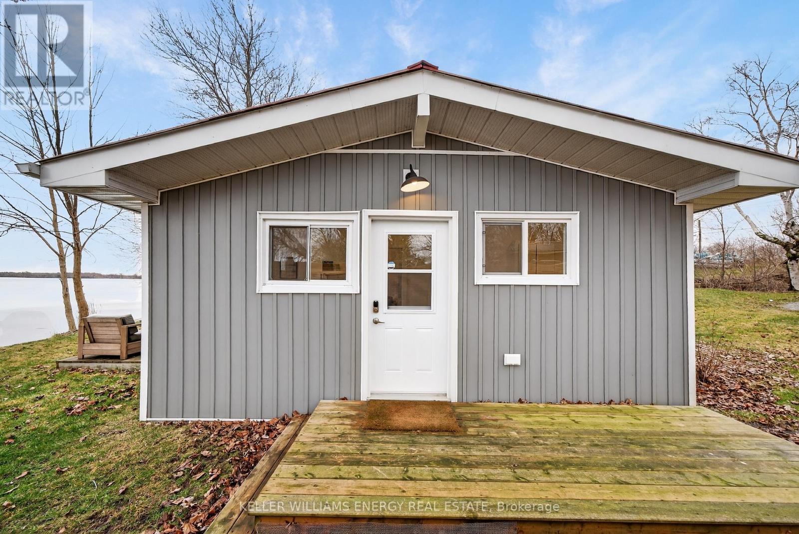 1071c Lakeside Drive, Prince Edward County, Ontario  K0K 1T0 - Photo 29 - X12956334