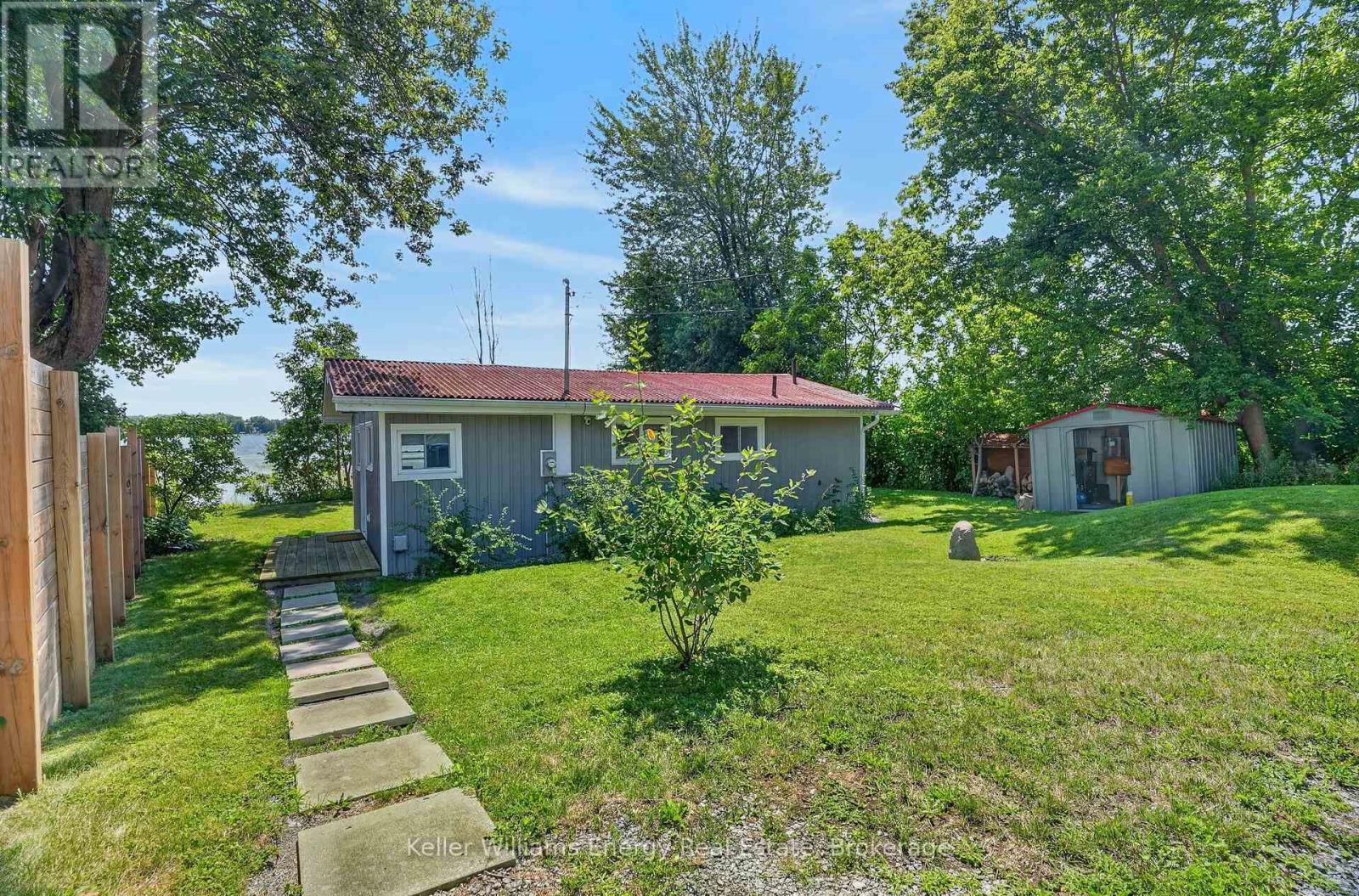 1071c Lakeside Drive, Prince Edward County, Ontario  K0K 1T0 - Photo 9 - X12956334