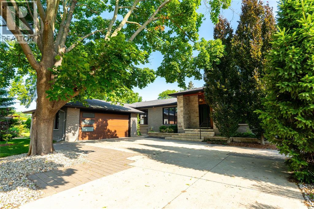 1354 BLACKWELL ROAD, Sarnia, Ontario