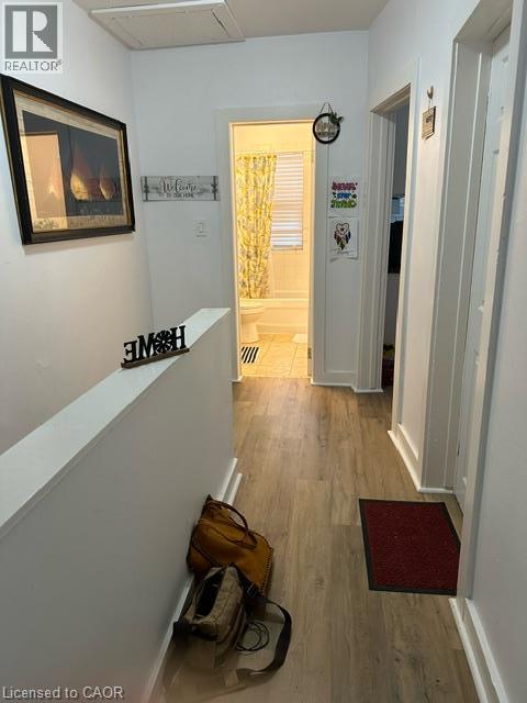 11b Wentworth Street N, Hamilton, Ontario  L8L 5T8 - Photo 10 - 40853486